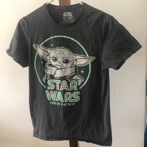 Star Wars Mad Engine Women's Yoda Graphic Short sleeve T-shirt Size S